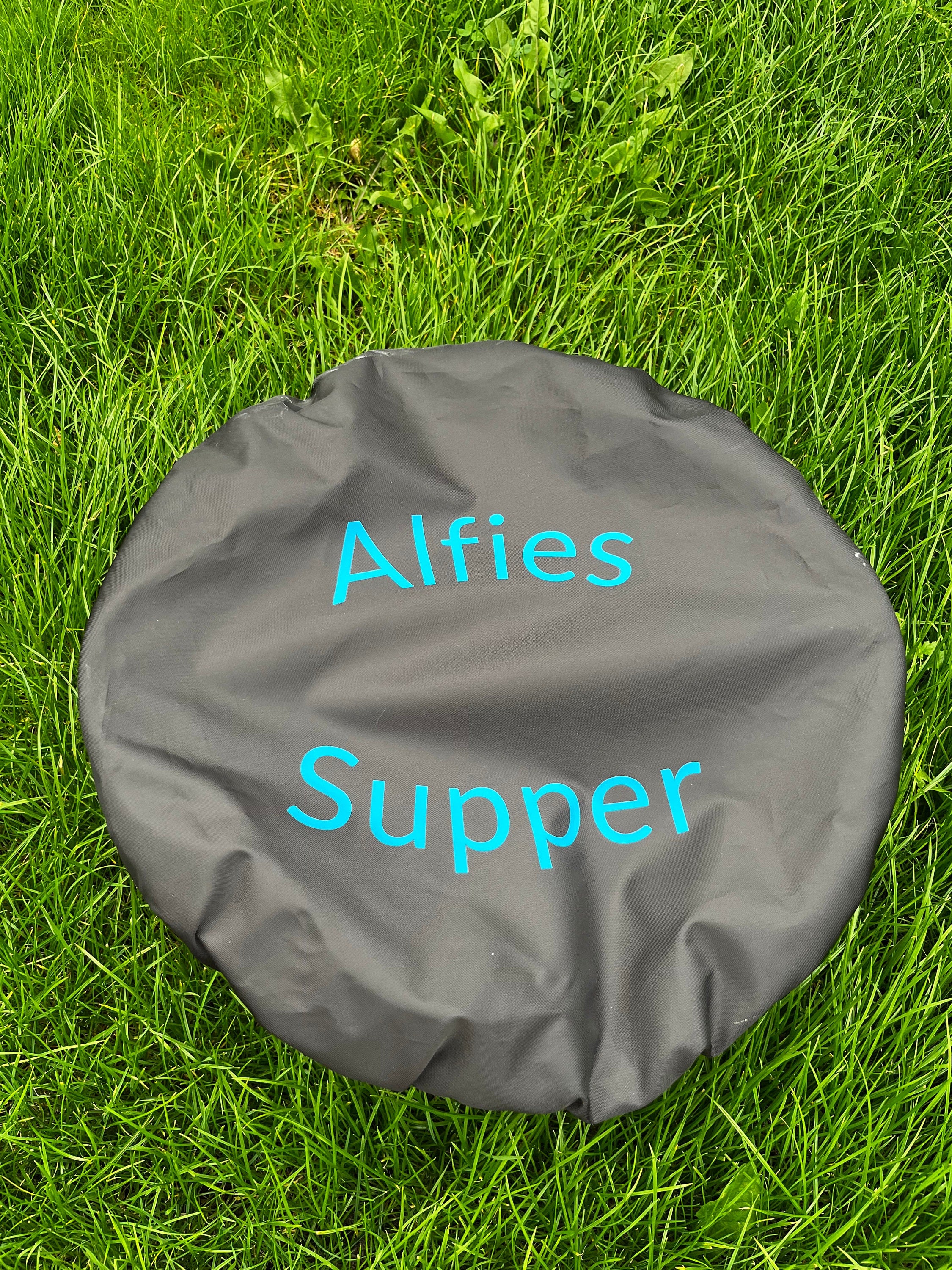 Personalised Horse Feed Bucket Cover: Equestrian Gift, Gift Idea for Horse Lover, Gifts for Horse Owner, Horse Girl Gift Idea