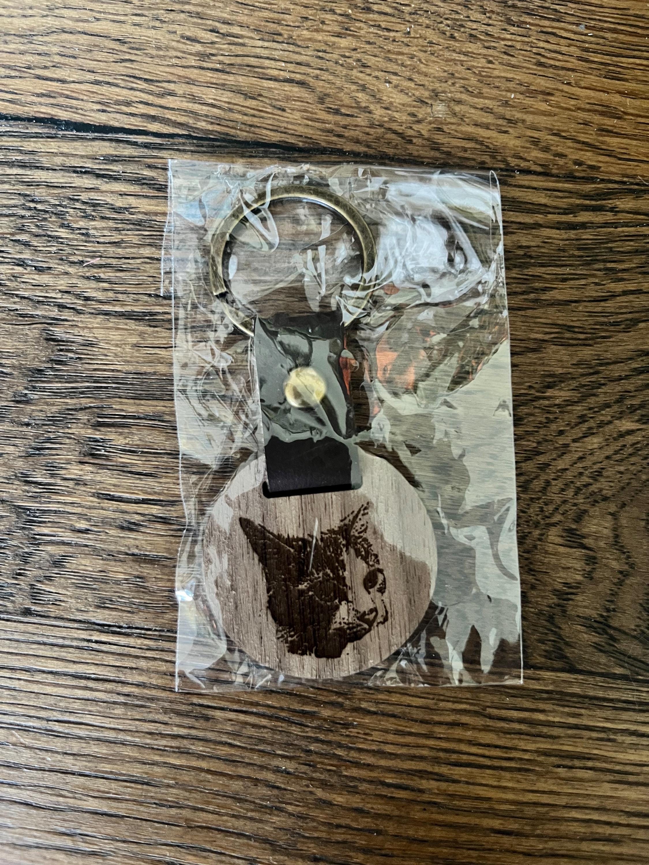 Custom Pet Portrait Keyring: Dark Wood & Leather, Personalized Pet Memorial