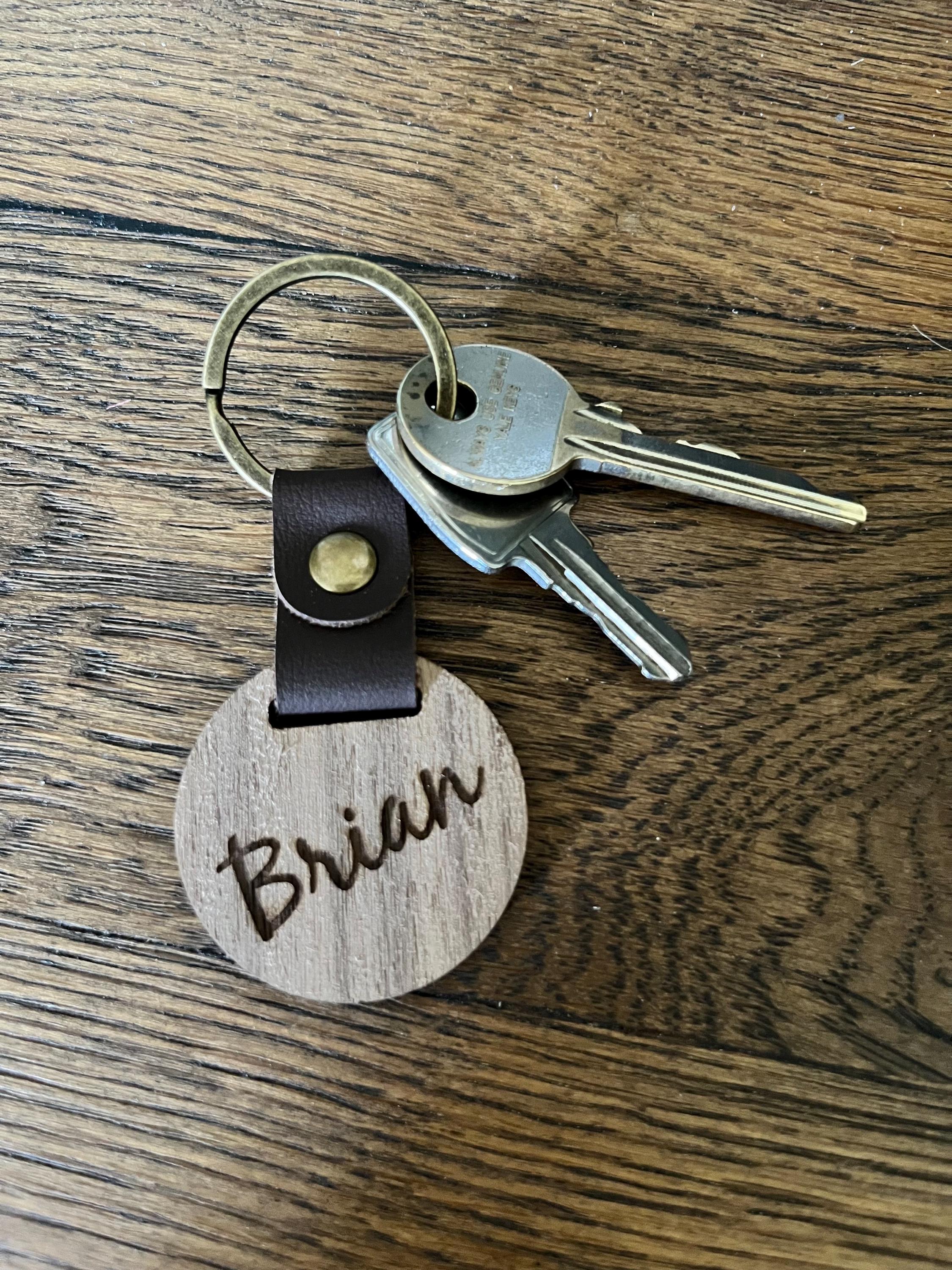 Custom Pet Portrait Keyring: Dark Wood & Leather, Personalized Pet Memorial